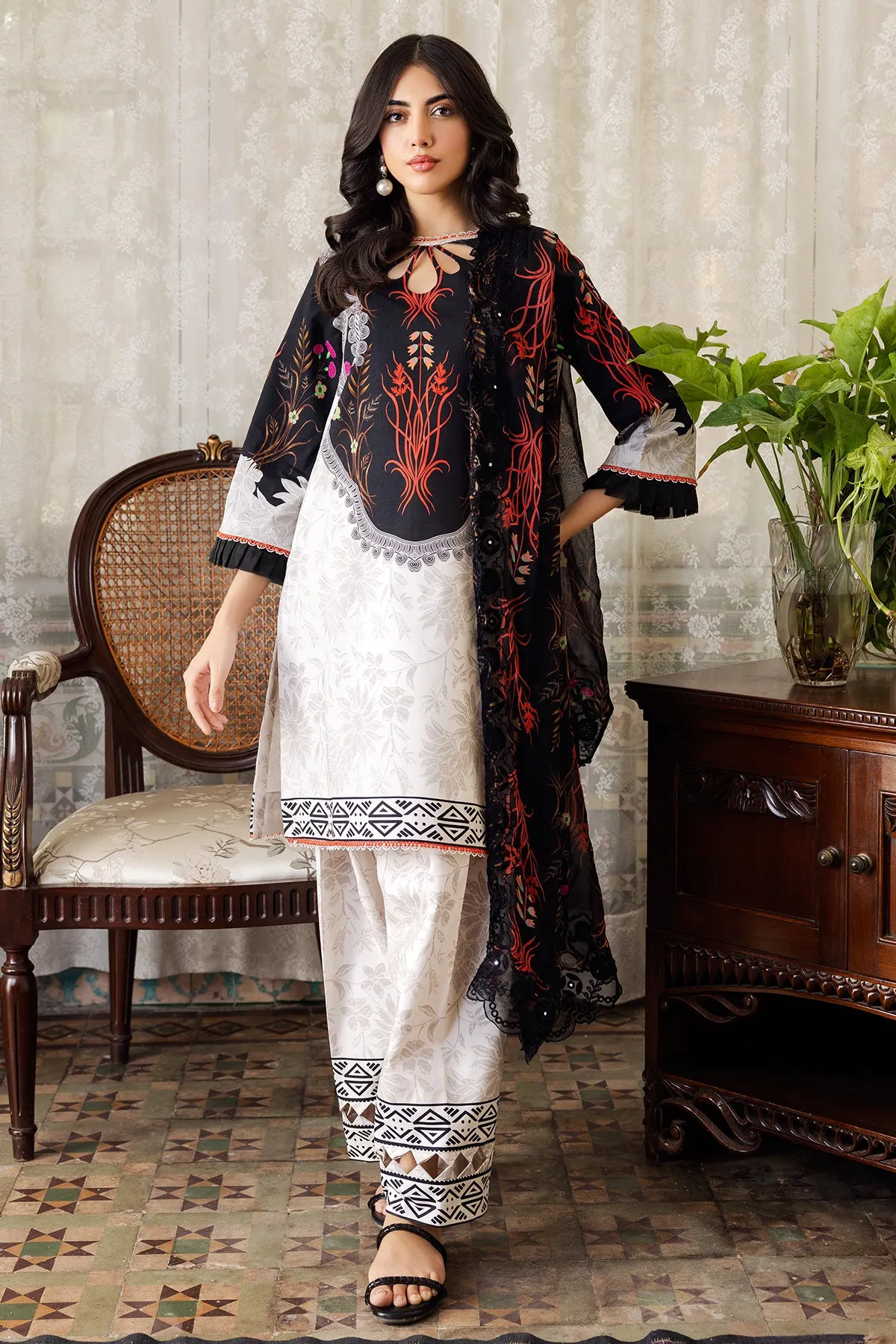 Embroidered Lawn Suit Set