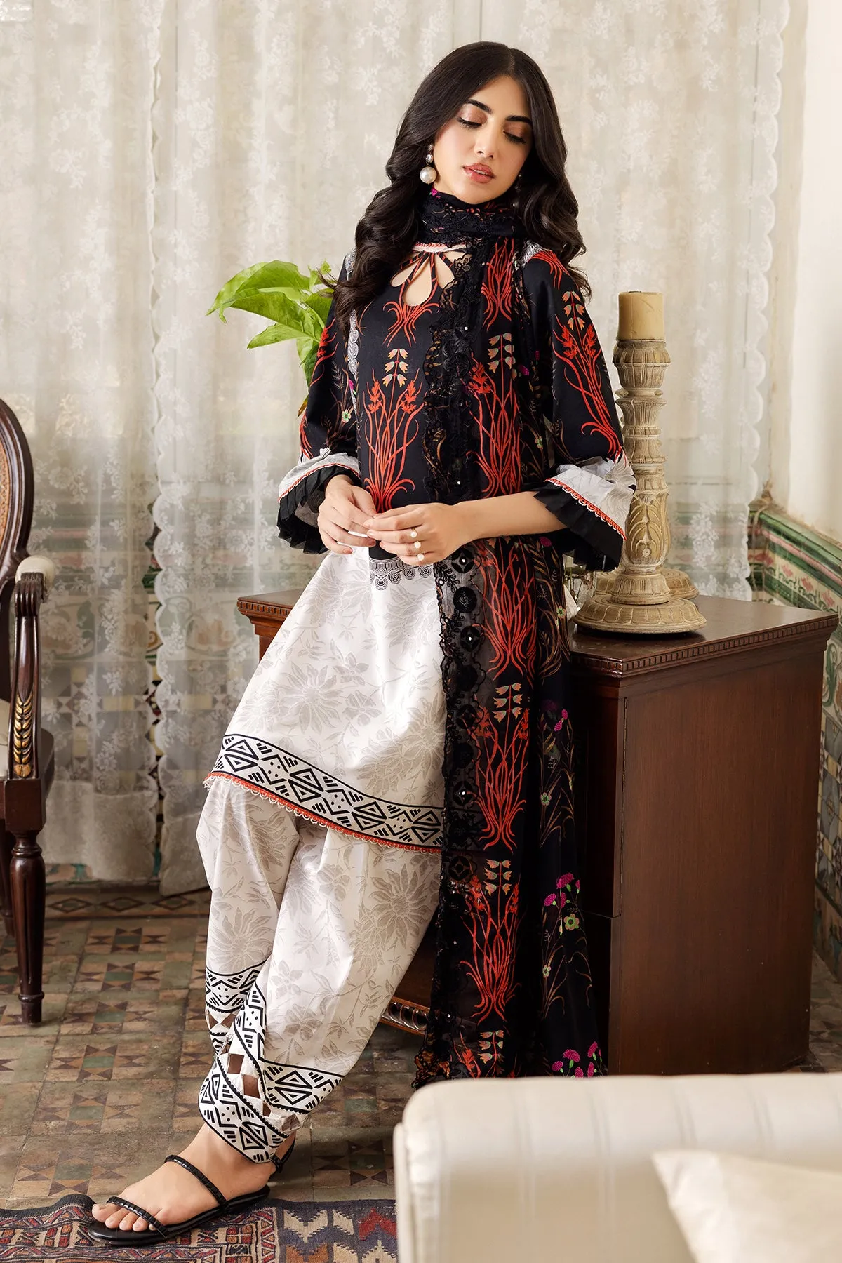 Embroidered Lawn Suit Set