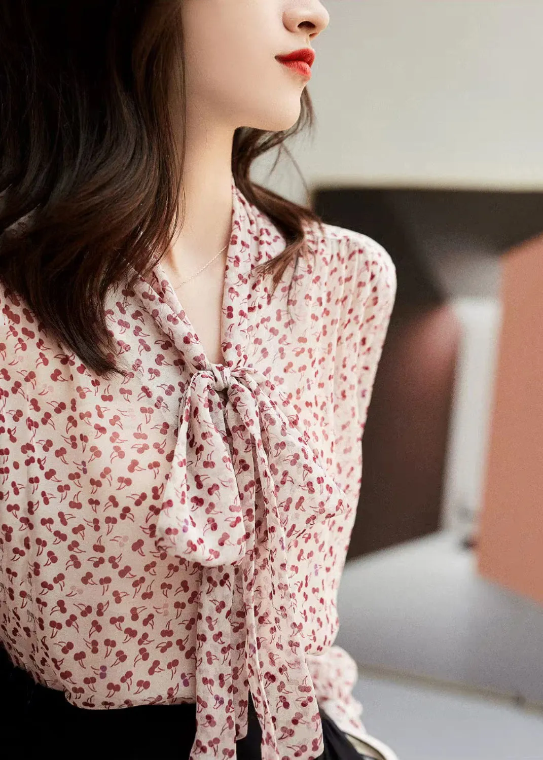 Chic Red Bow Print Long Sleeve Silk Blouse