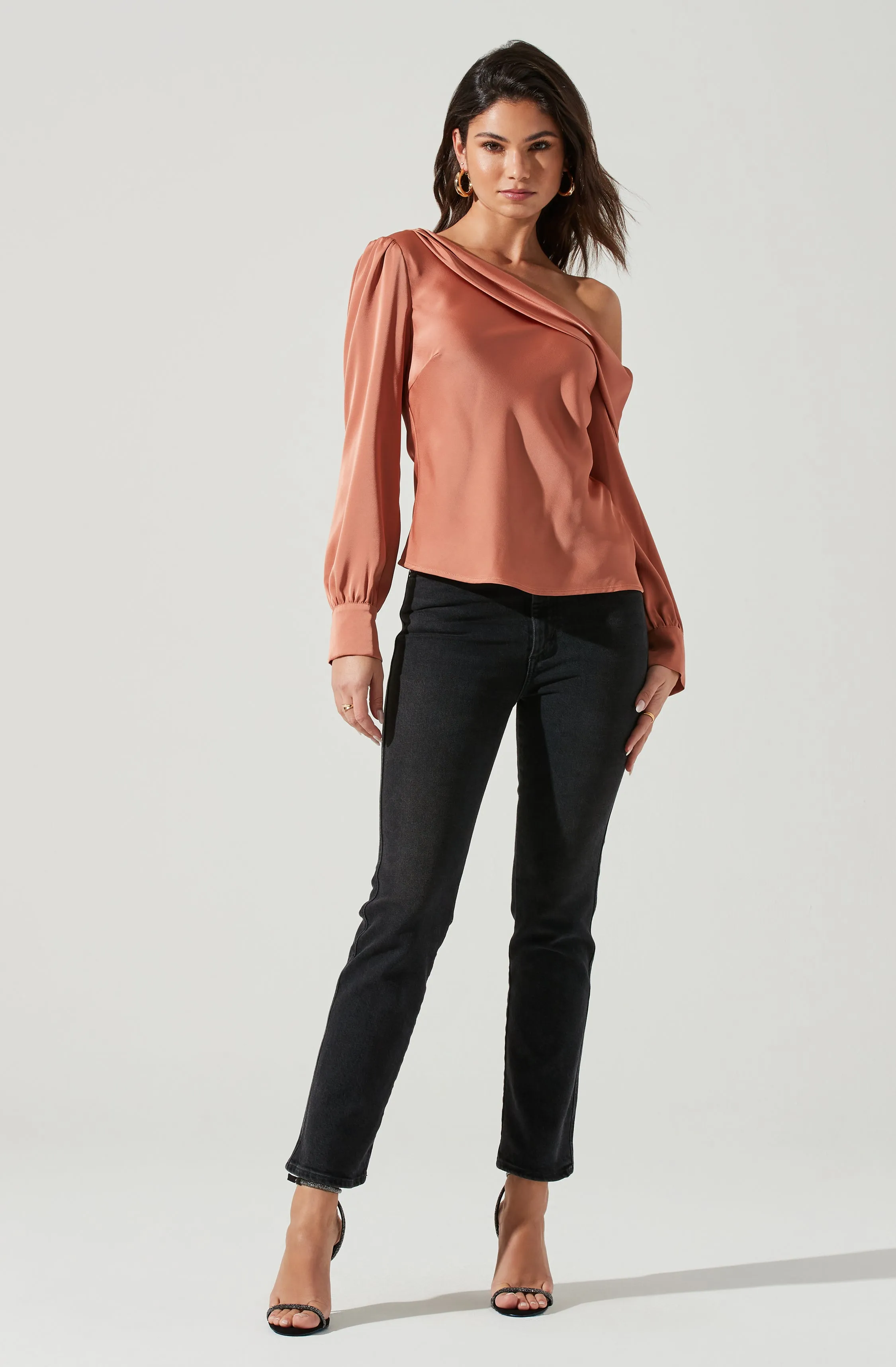 Ellen Off Shoulder Long Sleeve Draped Top