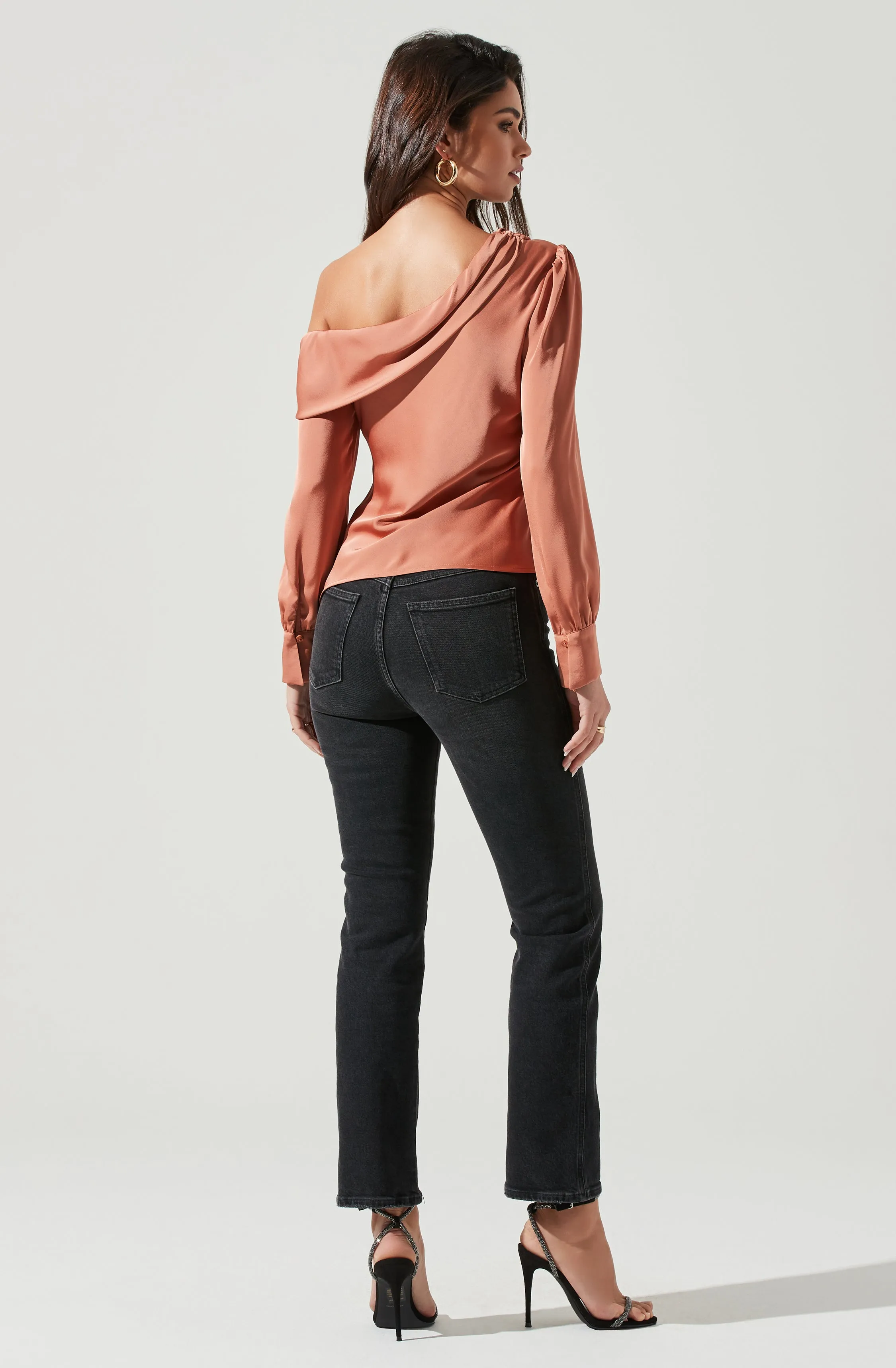 Ellen Off Shoulder Long Sleeve Draped Top