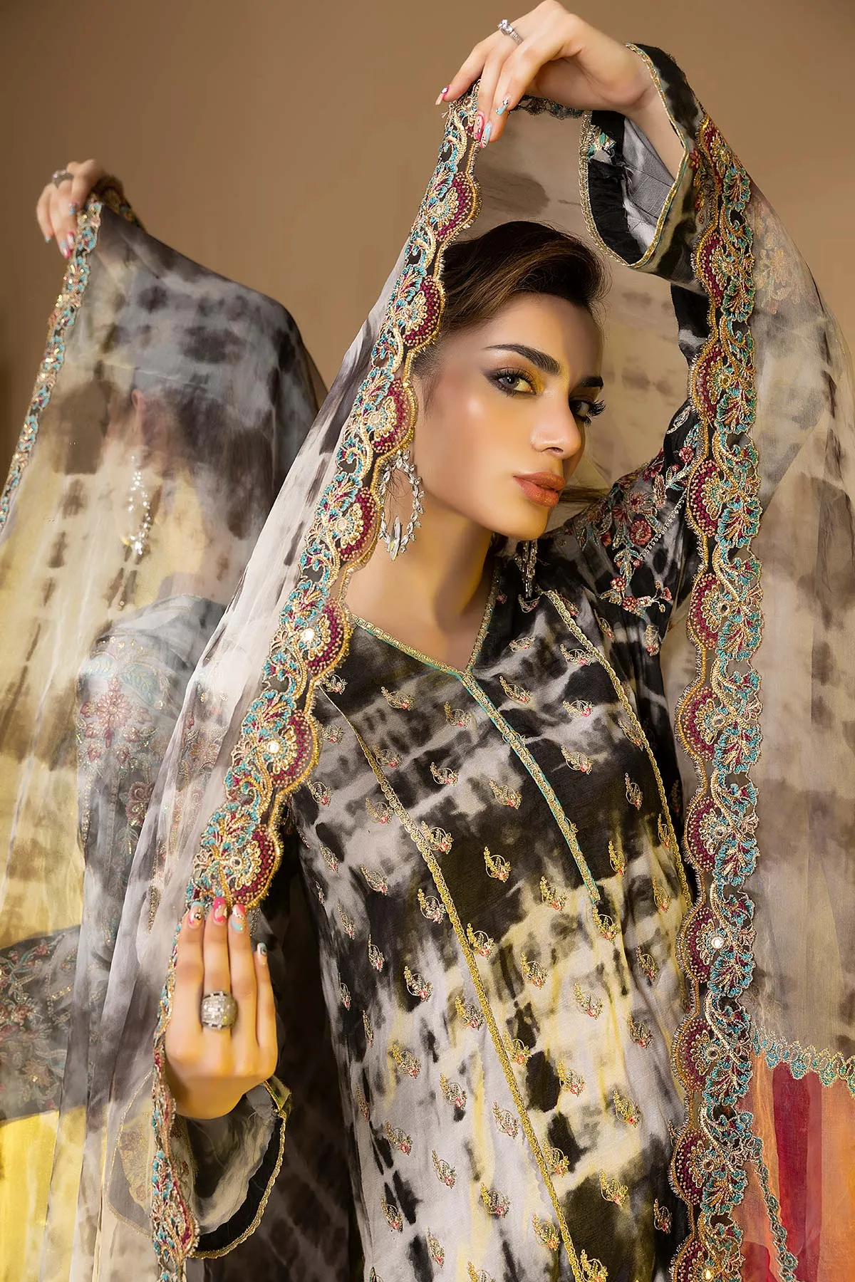 Charizma Premium Embroidered Lawn With Chiffon Dupatta