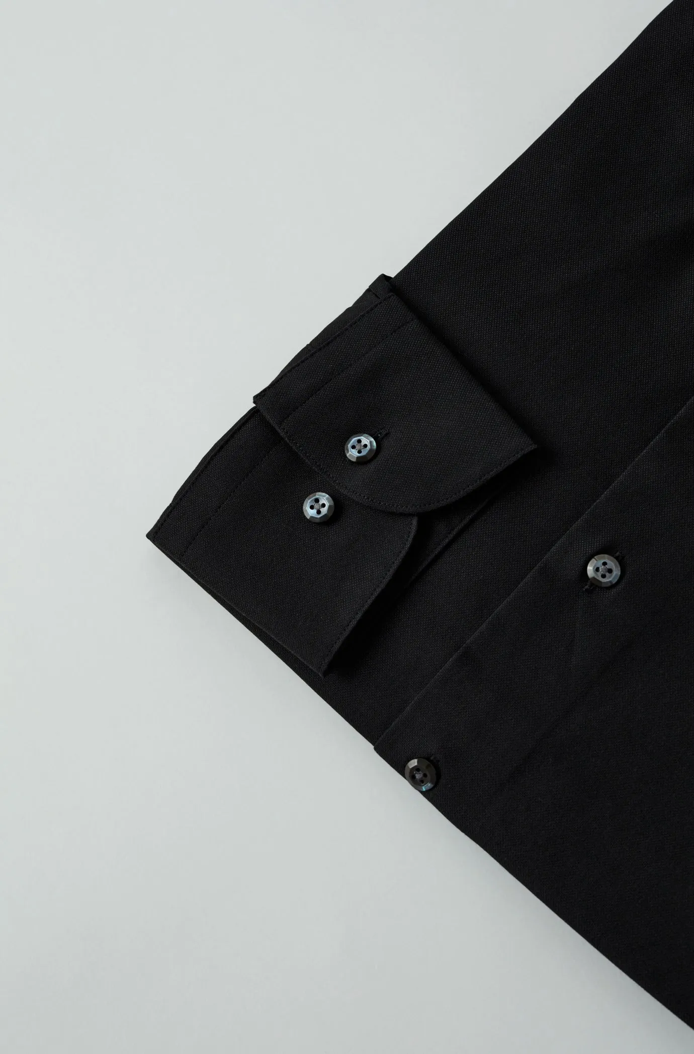 Essentials Premium Cotton Man Shirt Black White