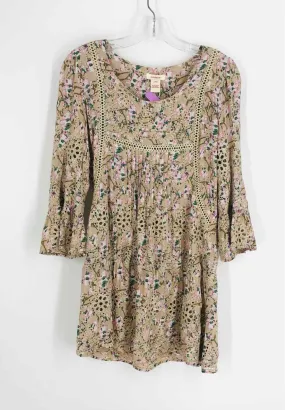 S Pet Beige/Pink Floral Eyelet Tops Tunic by Sundance in size