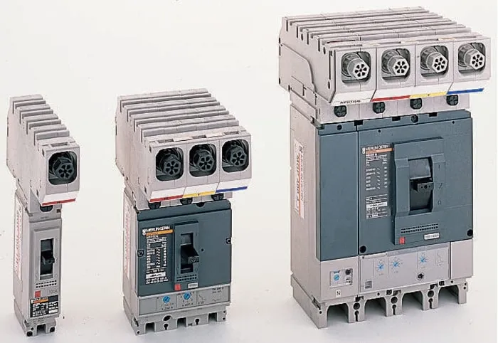 Schneider Electric, Powerpact4 MCCB 1P 30A, Breaking Capacity 25 kA, Panel Mount