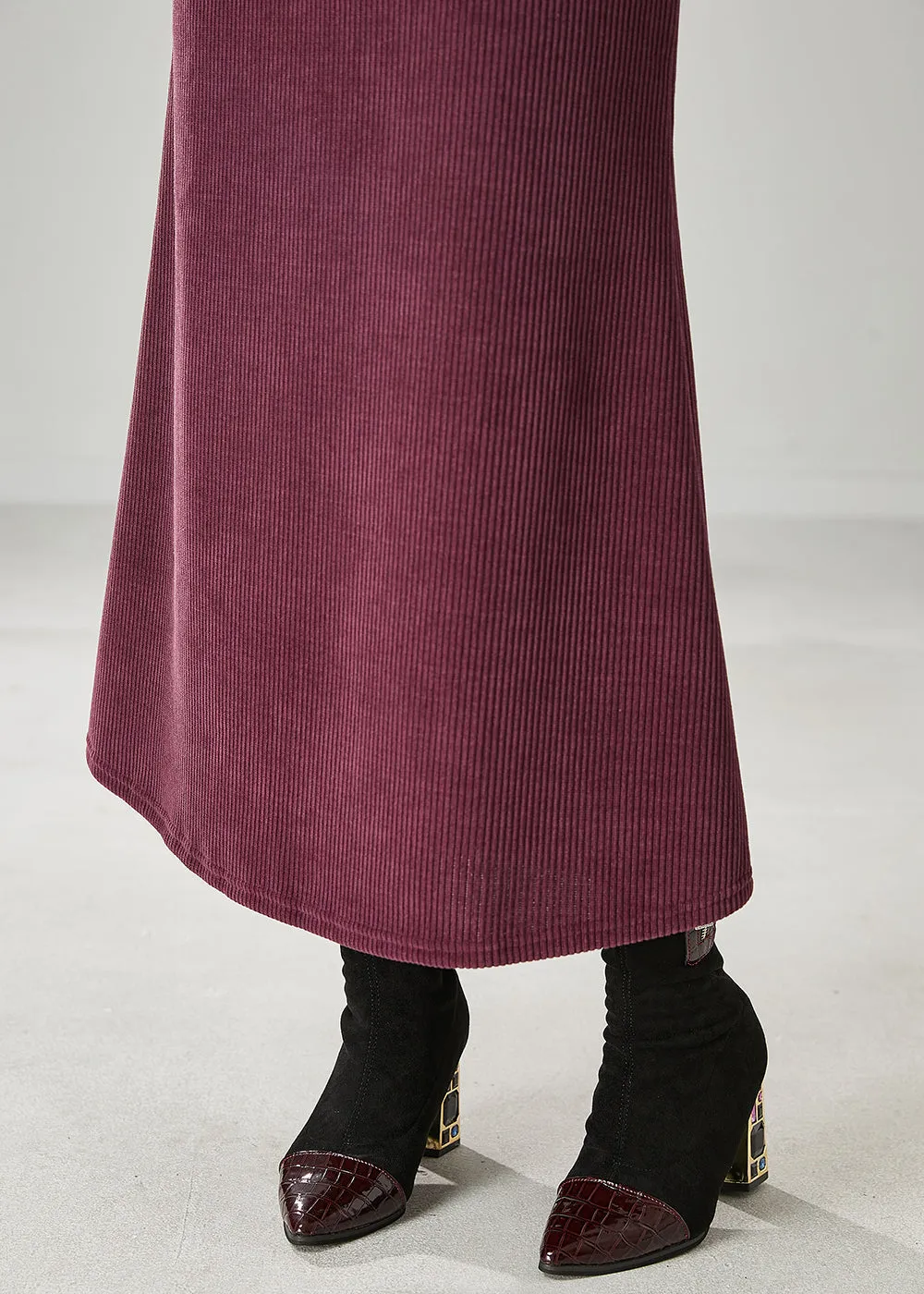 Spring Corduroy Skirts in Slim Fit Mulberry